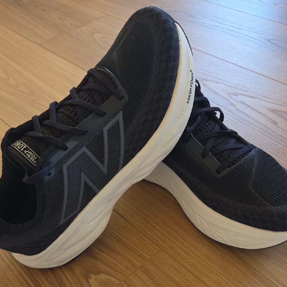 Men's New Balance 1080 Shoes Black And White Size 11